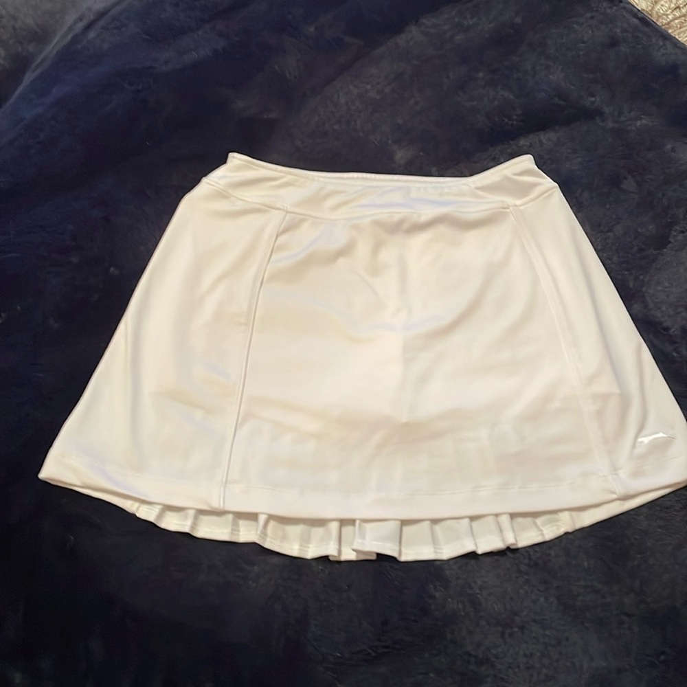 Slazenger Size XS White Golf Skirt with Built-In Shorts.  Back pocket.